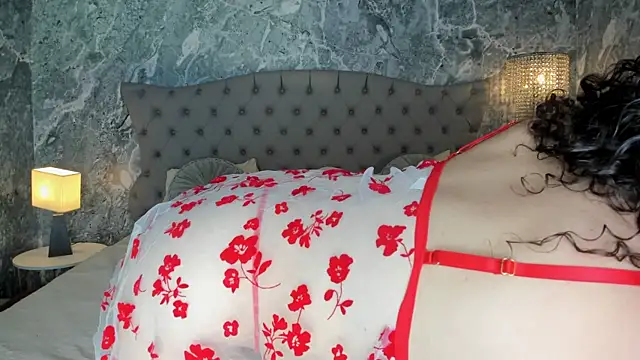 LucyLovelyy online show from June 23, 2:31 am