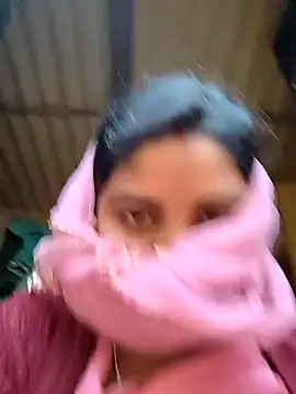 Snapshot of sweet_suman chatting on January 13, 10:58 am sweet suman online show from January 13, 10:58 am