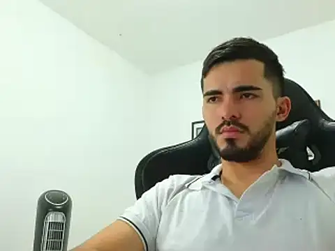 Massimoo 07 online show from December 22, 4:06 am