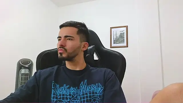 Massimoo 07 online show from January 10, 9:10 pm