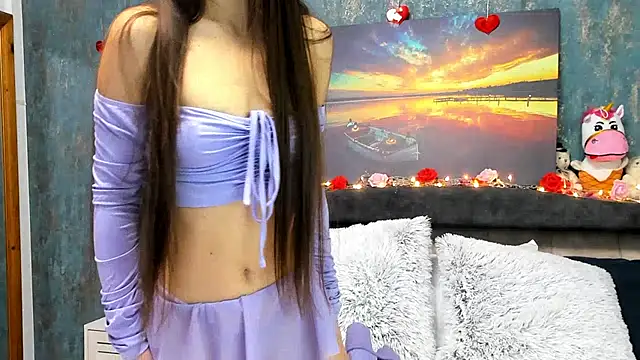 EmaLowe online show from February 25, 4:35 am