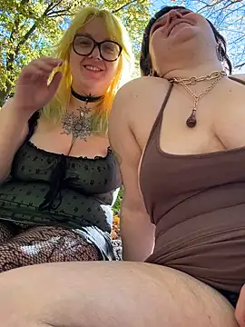 Snapshot of _dwhorekin_ chatting on November 4, 2:27 pm dwhorekin online show from November 4, 2:27 pm