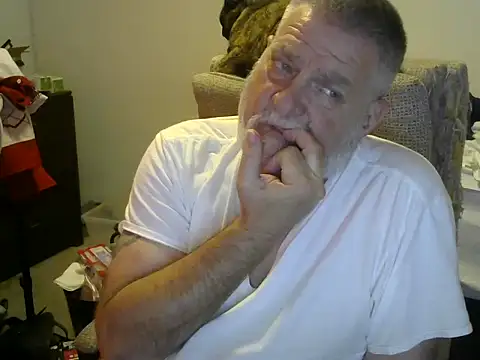 viejo oso online show from October 8, 3:48 am