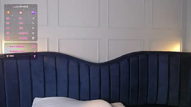 Abbydreams  online show from January 24, 2:28 am