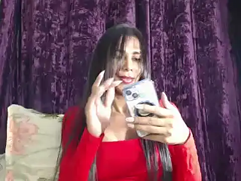 Snapshot of Ebonyxprincess_ chatting on January 10, 3:39 am Ebonyxprincess online show from January 10, 3:39 am
