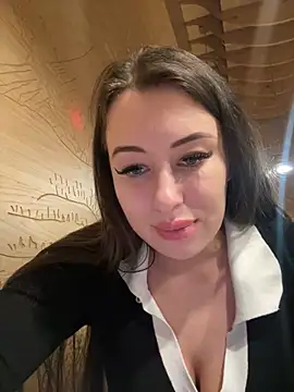 AndreaMood online show from January 9, 10:20 am