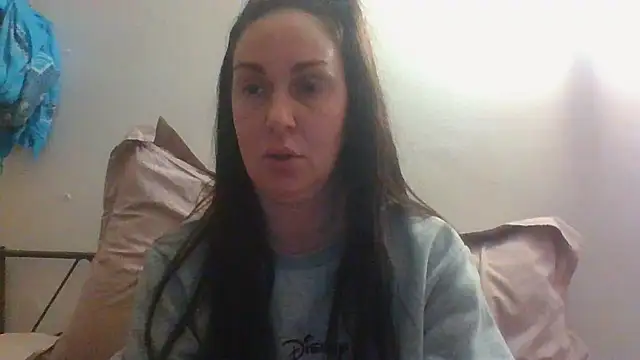 BELLAMORGANE1 online show from January 24, 6:35 pm