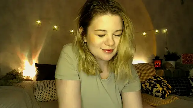 TessPleasure online show from March 10, 1:54 pm