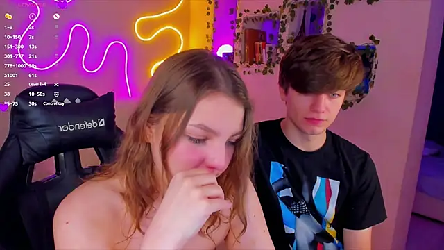 RobertAndLinela online show from January 11, 4:46 pm