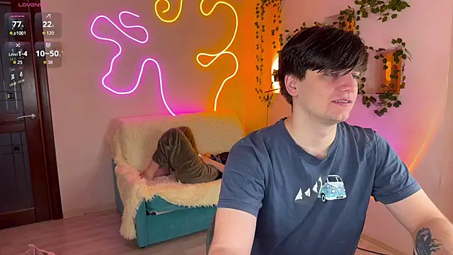 RobertAndLinela online show from October 7, 6:43 am