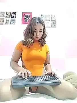 Paulina mosh online show from March 9, 4:55 pm