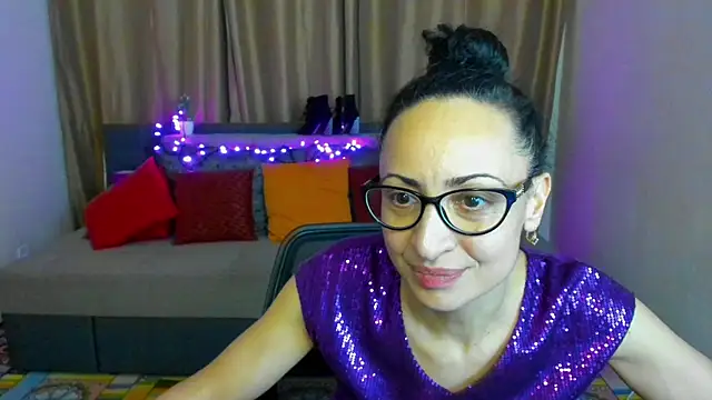 Arianasweety23 online show from December 31, 12:43 am