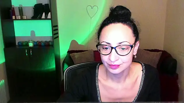 Arianasweety23 online show from January 10, 6:31 am