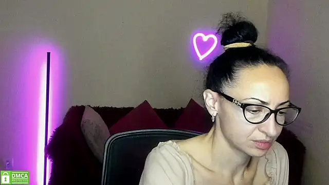 Snapshot of Arianasweety23 chatting on September 25, 5:27 pm Arianasweety23 online show from September 25, 5:27 pm