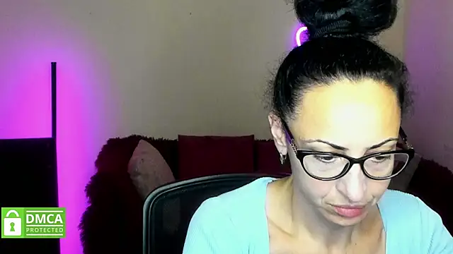 Snapshot of Arianasweety23 chatting on October 5, 5:22 pm Arianasweety23 online show from October 5, 5:22 pm