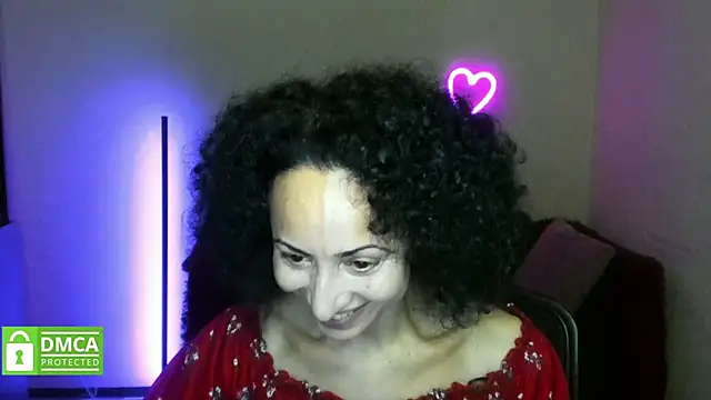 Snapshot of Arianasweety23 chatting on November 8, 12:27 pm Arianasweety23 online show from November 8, 12:27 pm