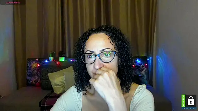 Snapshot of Arianasweety23 chatting on November 27, 6:32 pm Arianasweety23 online show from November 27, 6:32 pm