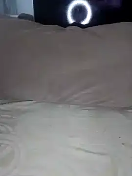 Snapshot of Branquela_do_rabao chatting on February 27, 9:04 pm Branquela do rabao online show from February 27, 9:04 pm