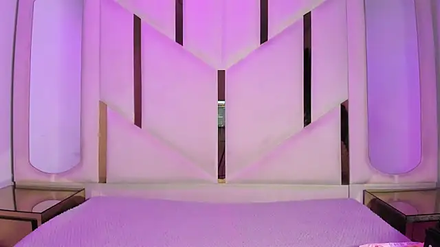 IsabellRodriguez18 online show from March 23, 2:59 am