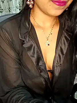 sexyhoney27 online show from January 28, 6:07 pm