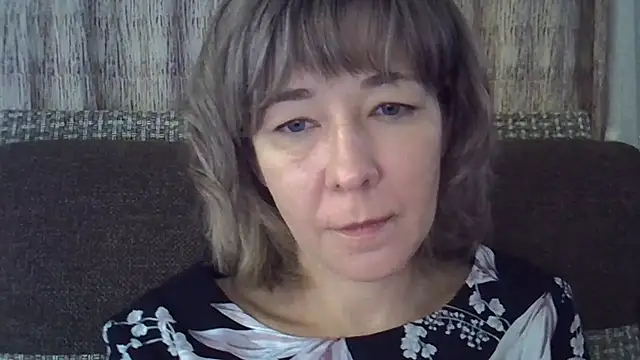 EllaJohnsonX online show from January 21, 11:24 pm