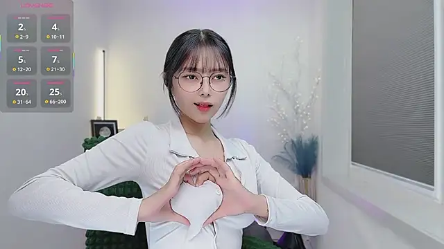 Natasha2025 online show from October 15, 3:01 pm