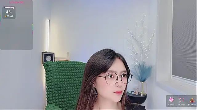 Natasha2025 online show from November 12, 5:02 pm