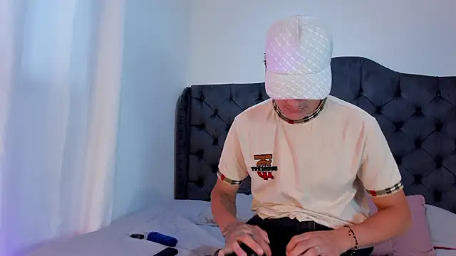 two milkyway online show from March 25, 12:11 pm