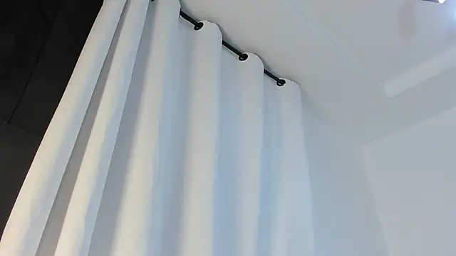 Snapshot of two_milkyway chatting on April 11, 11:36 am two milkyway online show from April 11, 11:36 am