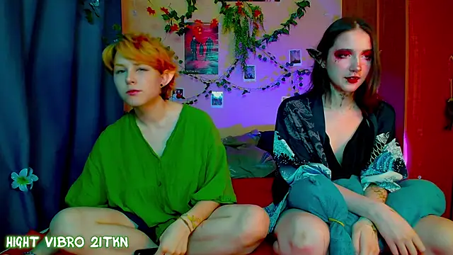 Snapshot of TrickyKitsune chatting on September 21, 11:56 am TrickyKitsune online show from September 21, 11:56 am