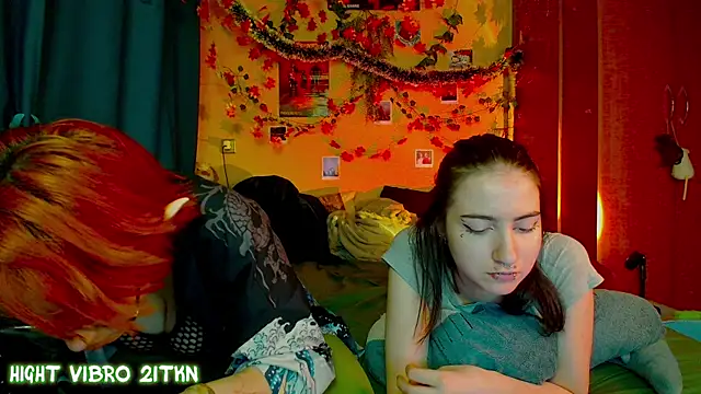 Snapshot of TrickyKitsune chatting on November 30, 4:55 pm TrickyKitsune online show from November 30, 4:55 pm