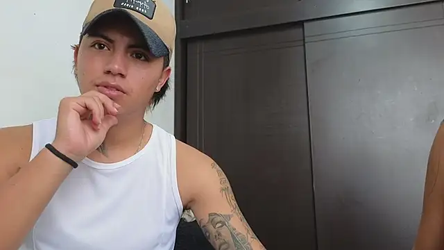 Thiago x Sahara online show from February 25, 2:54 pm