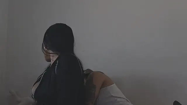 Thiago x Sahara online show from November 27, 1:35 pm