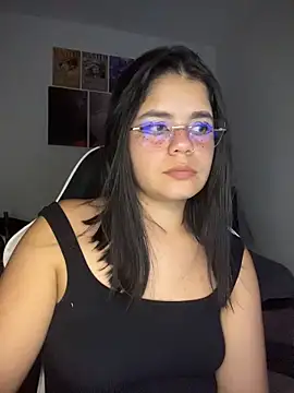 Snapshot of pretty_angela1 chatting on March 8, 2:59 am pretty angela1 online show from March 8, 2:59 am