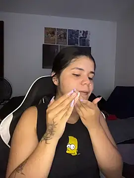 Snapshot of pretty_angela1 chatting on March 16, 10:47 pm pretty angela1 online show from March 16, 10:47 pm