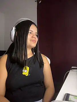 Snapshot of pretty_angela1 chatting on March 21, 4:39 am pretty angela1 online show from March 21, 4:39 am