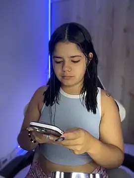 pretty angela1 online show from April 23, 4:24 am