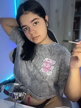 pretty angela1 online show from April 24, 5:54 am