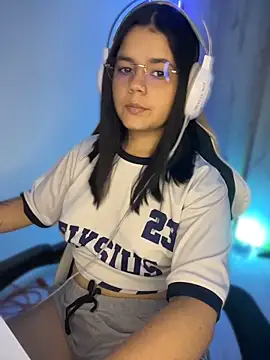 pretty angela1 online show from May 1, 5:34 am