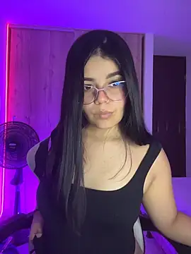 pretty angela1 online show from June 5, 6:52 am