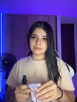 pretty angela1 online show from June 17, 8:17 am