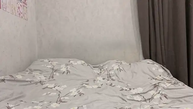 Snapshot of emodreamgirl chatting on March 11, 7:20 pm emodreamgirl online show from March 11, 7:20 pm