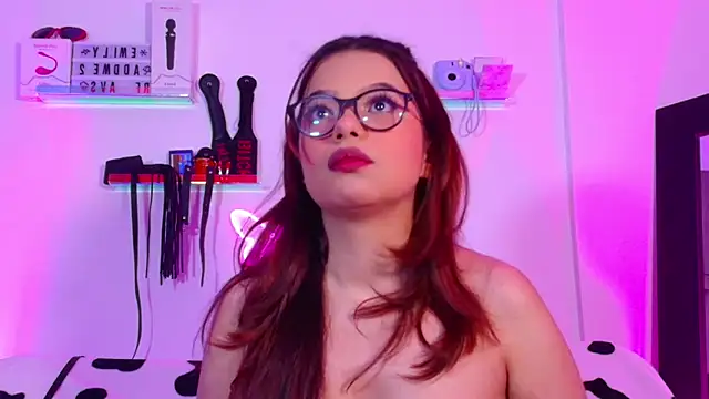 EmiF26 online show from November 22, 11:59 pm