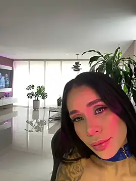 Snapshot of Karol_Towers chatting on January 7, 7:59 pm Karol Towers online show from January 7, 7:59 pm