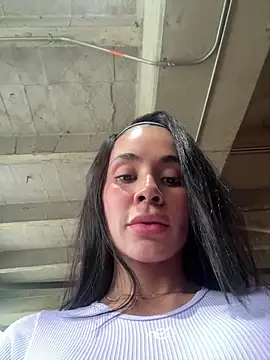 Snapshot of Karol_Towers chatting on February 6, 5:09 pm Karol Towers online show from February 6, 5:09 pm