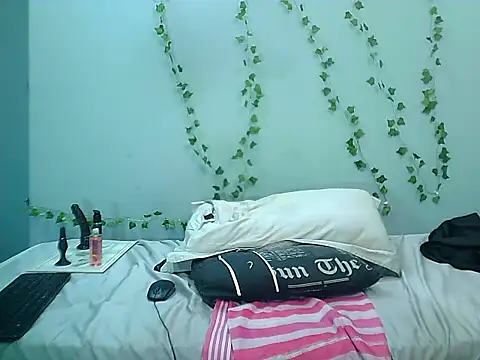 TAMARADEEXXL1989 online show from December 30, 11:06 pm