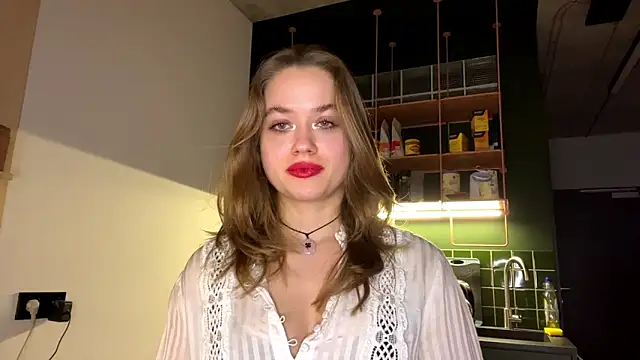 RoxyStar17 online show from February 6, 11:48 pm