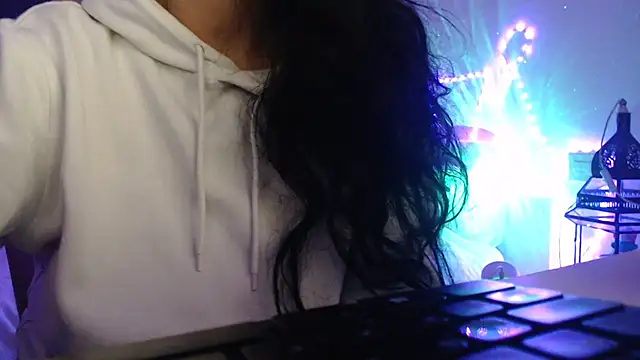 Snapshot of LasolitaAuri chatting on February 15, 6:26 pm LasolitaAuri online show from February 15, 6:26 pm