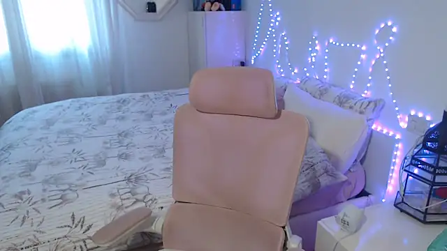 Snapshot of LasolitaAuri chatting on March 27, 3:56 pm LasolitaAuri online show from March 27, 3:56 pm