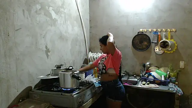 Coral0403 online show from March 6, 11:09 pm